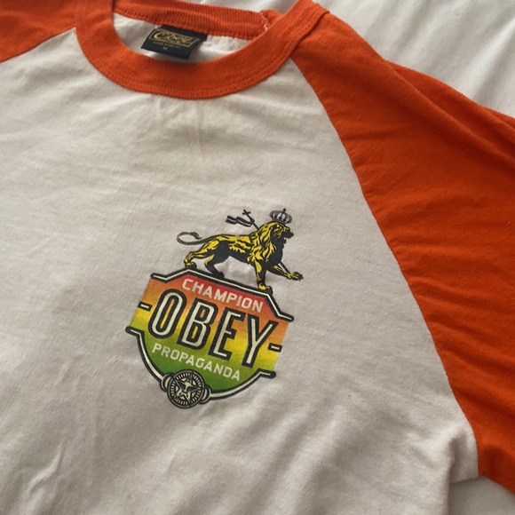 Obey tee - Picture 2 of 6